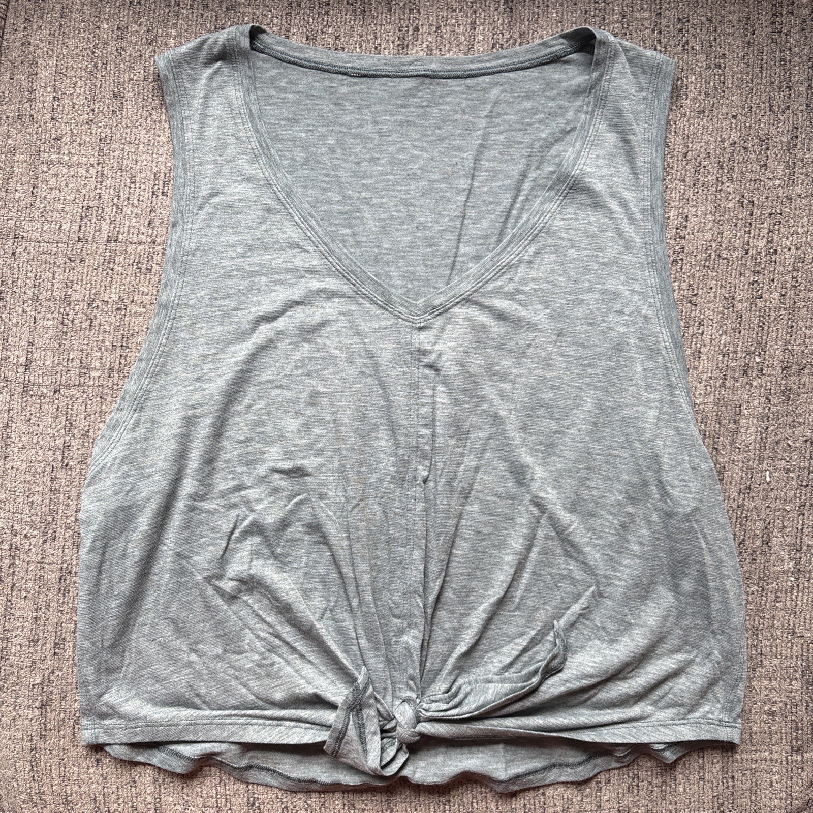 Lululemon Knot Gonna Fly Tank Heathered Gray Green Athletic Gym Yoga Size S Top