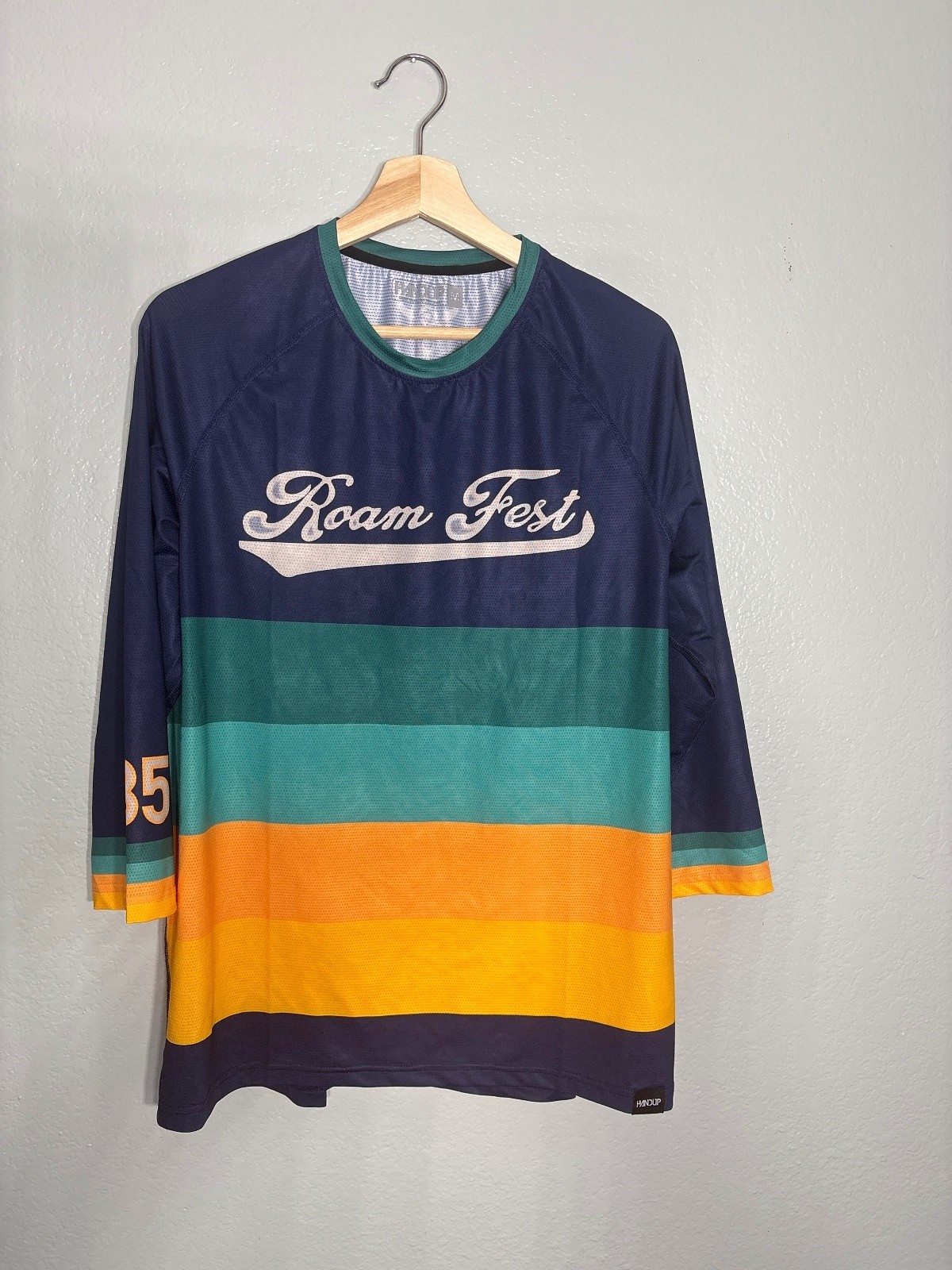 Roam Fest women’s mountain bike jersey. Oversized