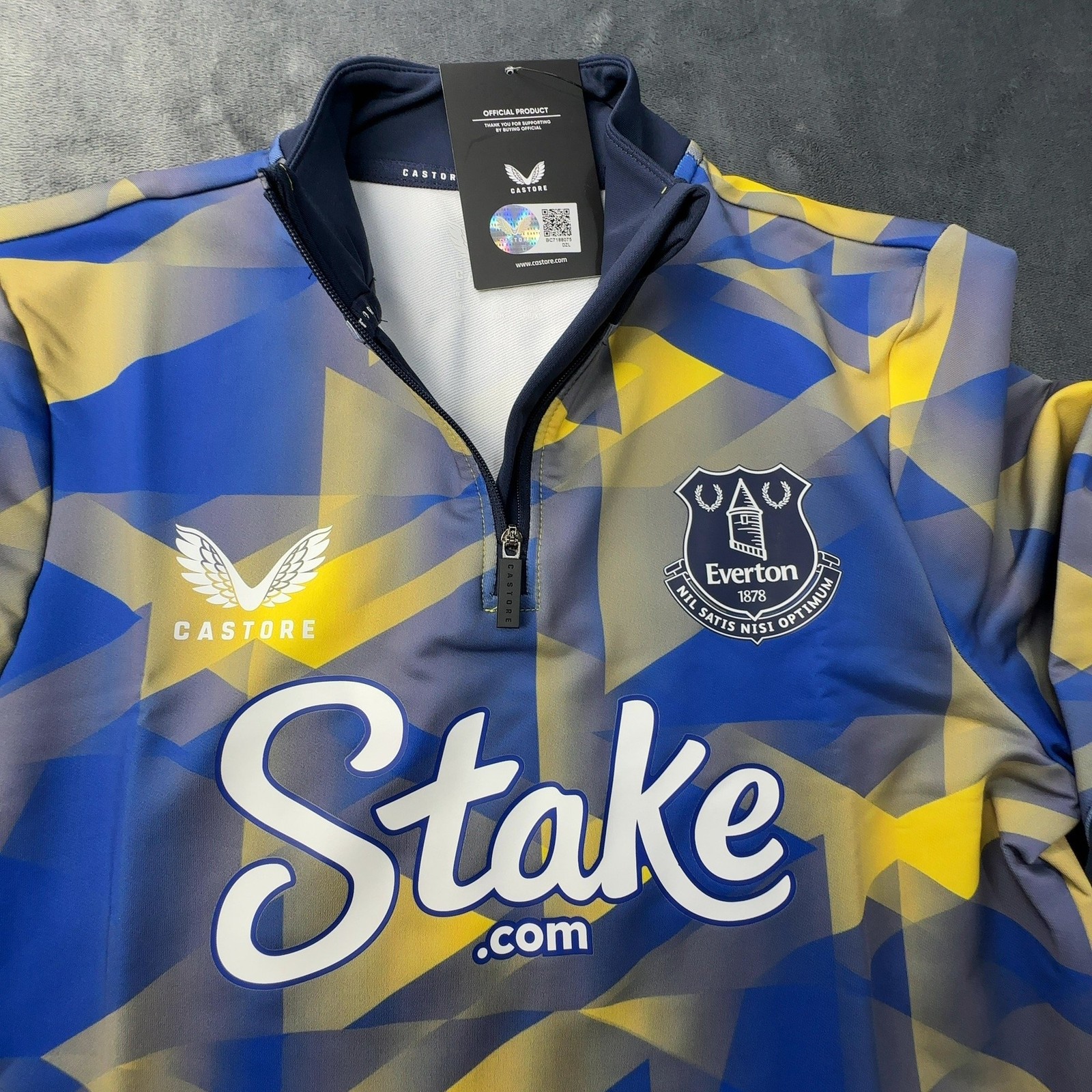 Castore Everton Third Matchday 1/4 Zip Midlayer Women’s UK 8 Blue Yellow Geometr