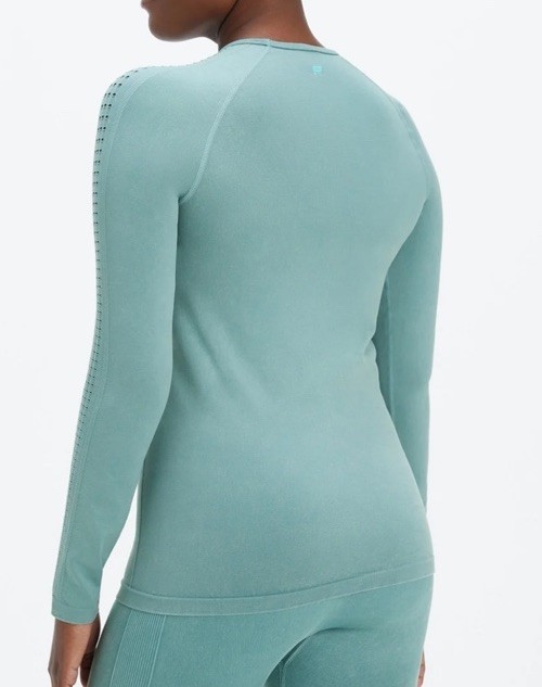 FABLETICS WOMEN’S SYNC SEAMLESS TOP CREW NECK LONG SLEEVE ARCTIC WAVE CHEST 18.5