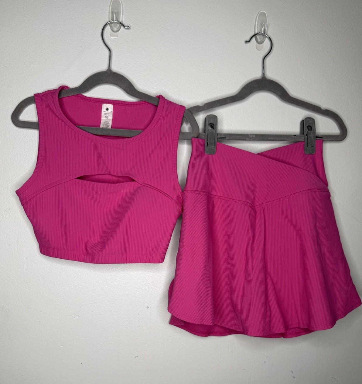 Yogalicious Sports Bra and Tennis Skirt Workout Set Small Pink