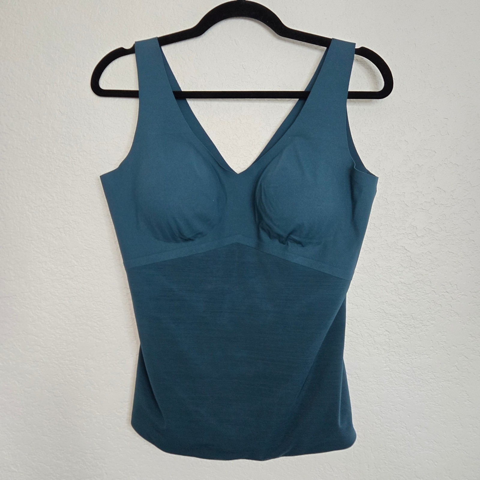 Honeylove Tank Top 1X Teal Blue Built-In Bra V-Neck Sleeveless Shaping